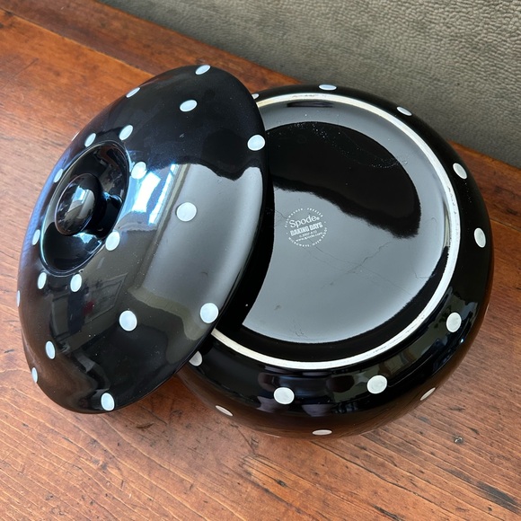 SPODE Baking Days 2 Quart casserole baking dish with lid - Picture 6 of 6